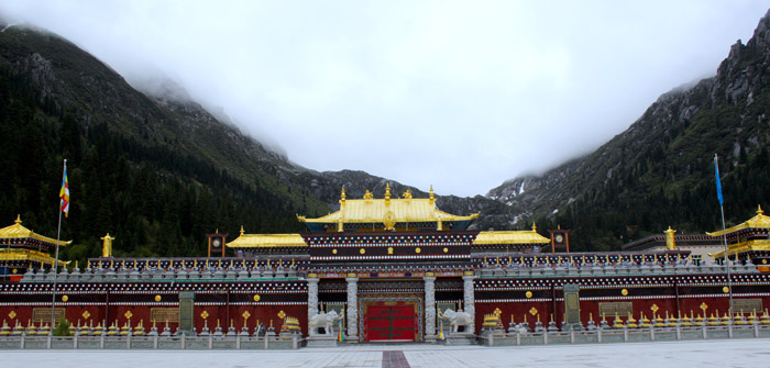 Dzogchen Monastery in Kham