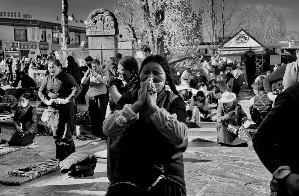Tibetan Prostration Pilgrimage