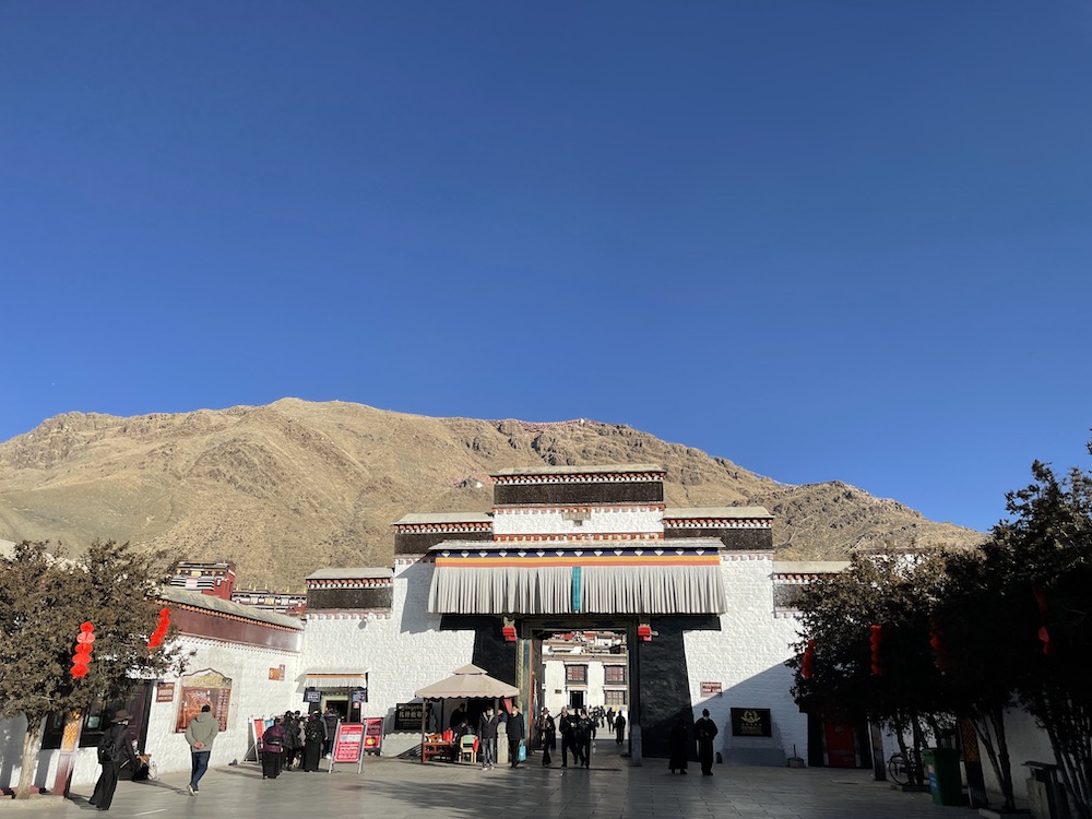 main gate of Tashi Lhunpo Monastery in Shigatse