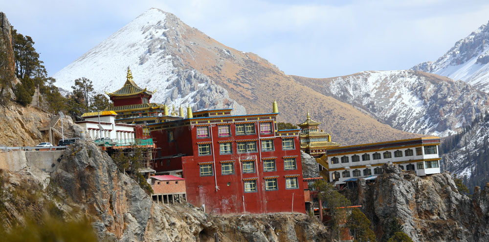 Gar Monastery in Kham Nangchen
