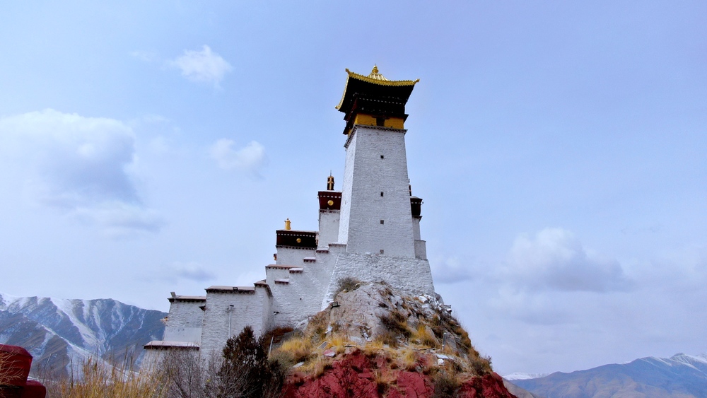Yumbhu Lhakhang Palace Tibet Travel