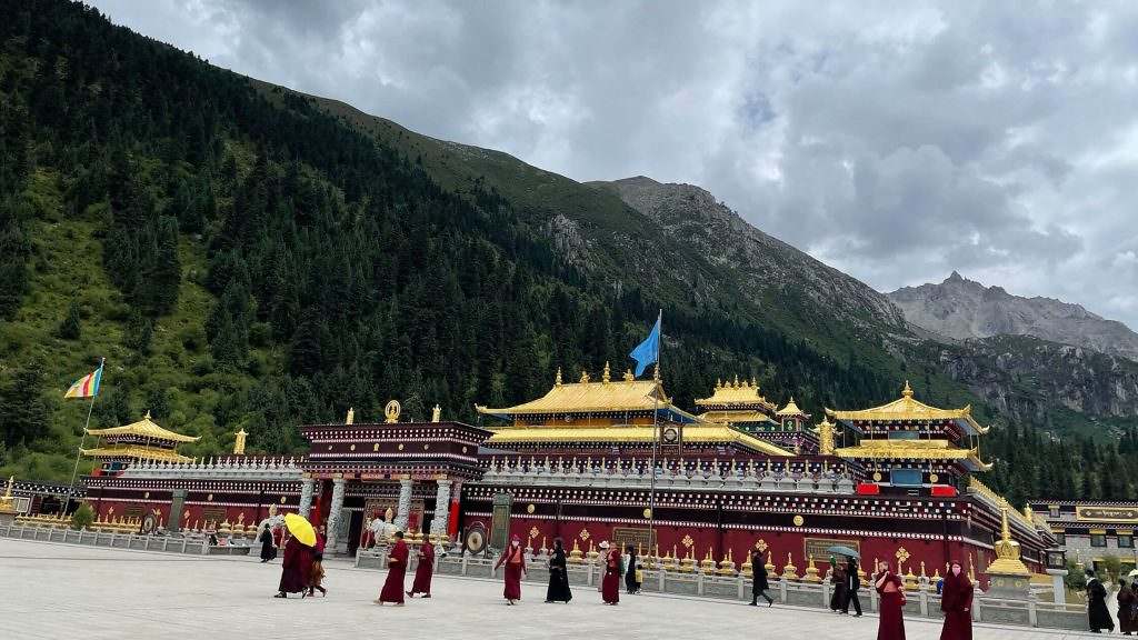 Dzogchen Main temple in Kham Dege