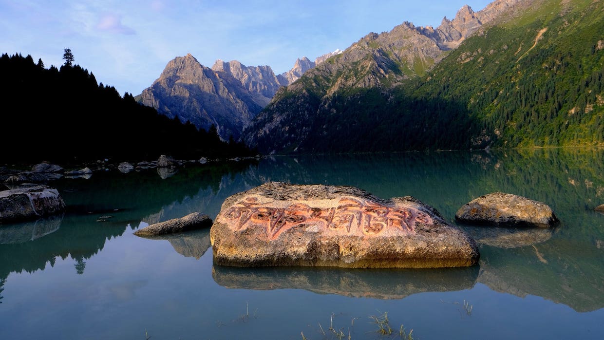 Mani stone carving art in Tibet