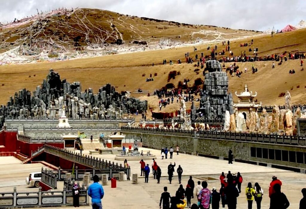 Sky Burial Ritual in Tibet