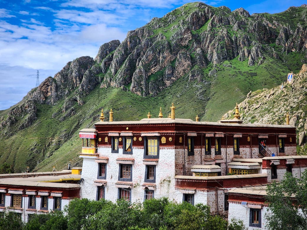 Monasteries in Tibet