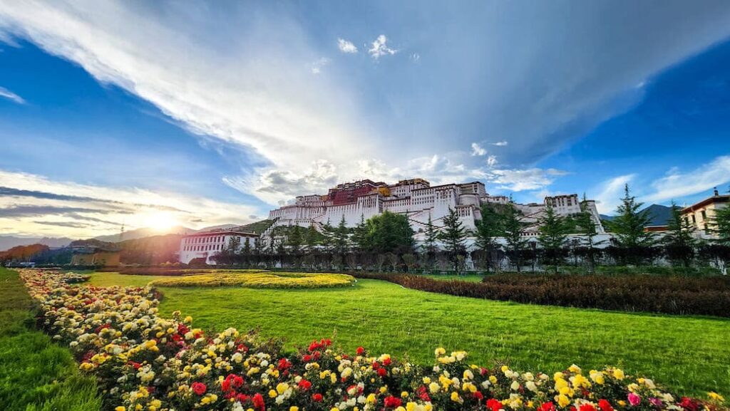 Summer in Tibet