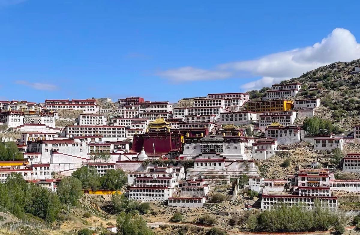 Gaden monastery in Lhasa
