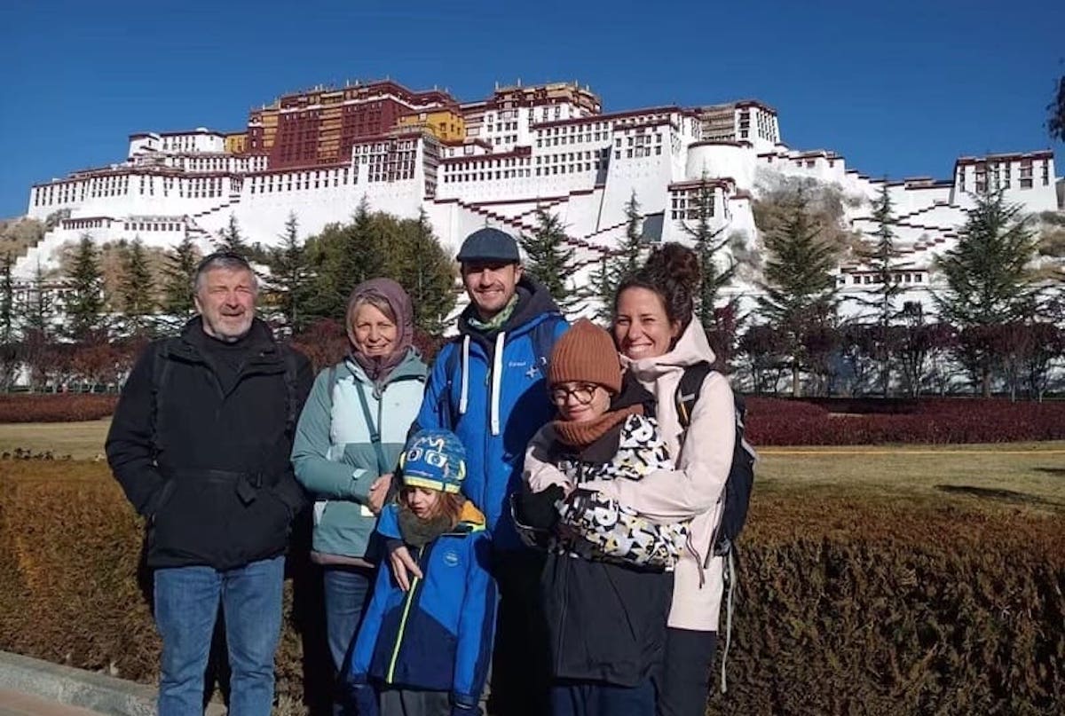 Tibet group tour