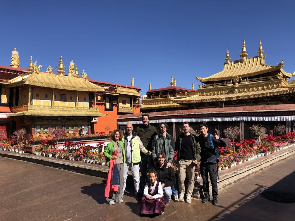 Tibet family tour in winter