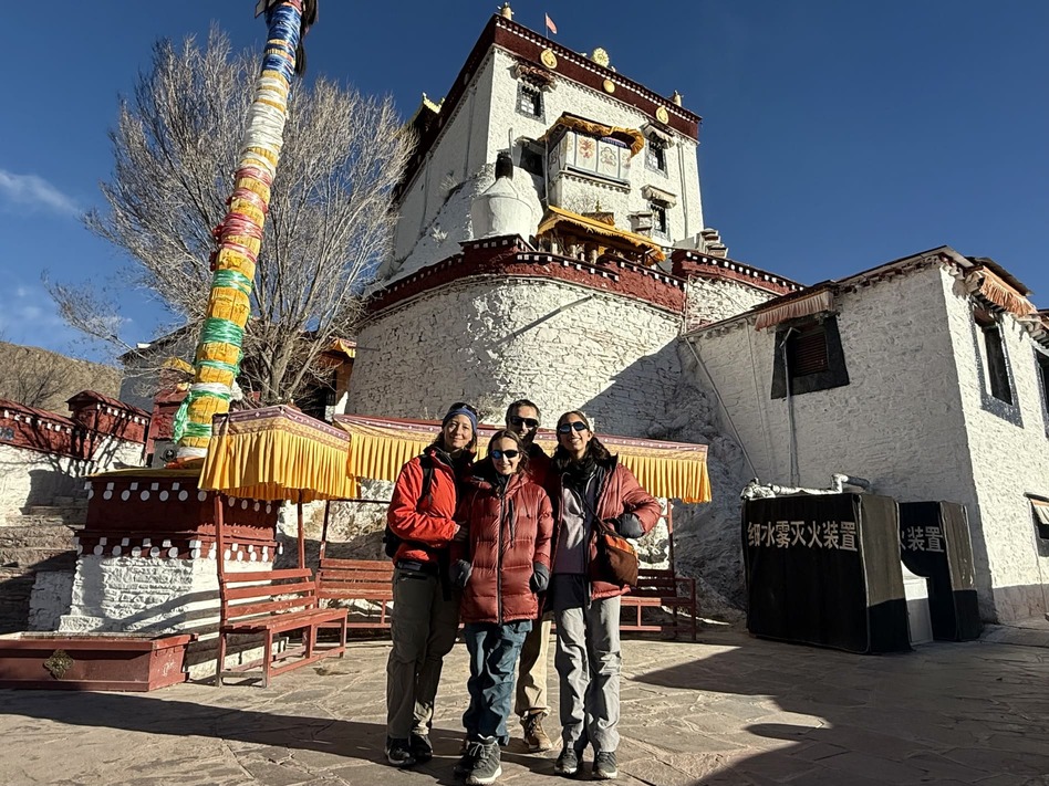 Tibet group tour